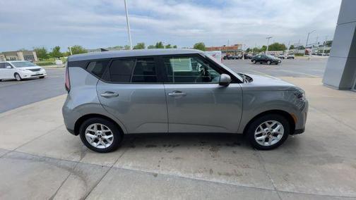 Steel Gray 2025 Kia Soul LX