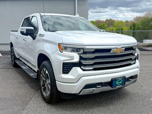 Iridescent Pearl Tricoat 2024 Chevrolet Silverado 1500 High Country