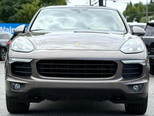 2016 Porsche Cayenne Base