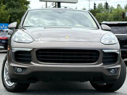 2016 Porsche Cayenne Base