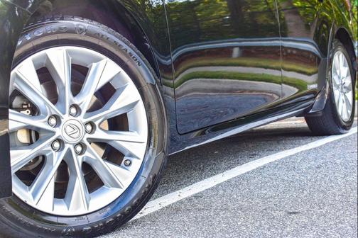 2013 Lexus ES 300h Base
