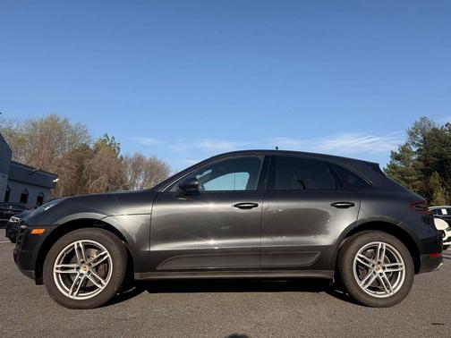 2017 Porsche Macan Base