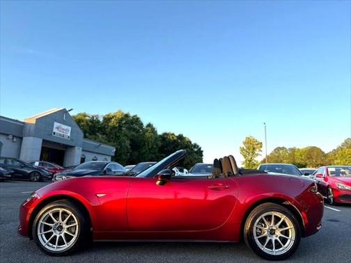 2019 Mazda MX-5 Miata Sport