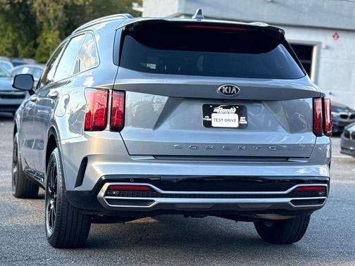 2021 Kia Sorento S