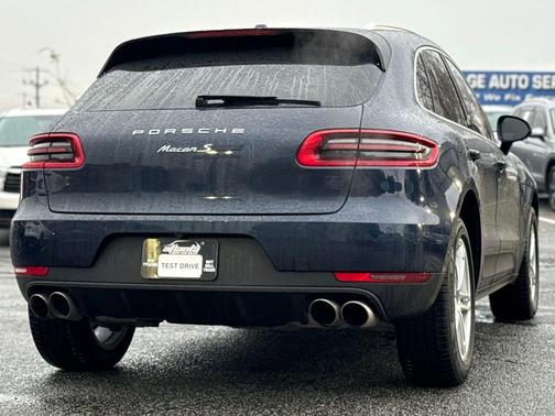 2016 Porsche Macan S