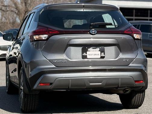 2021 Nissan Kicks SV