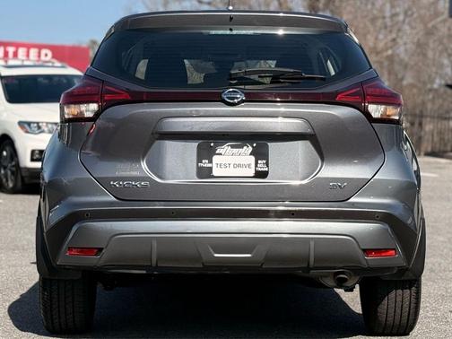 2021 Nissan Kicks SV