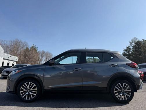 2021 Nissan Kicks SV
