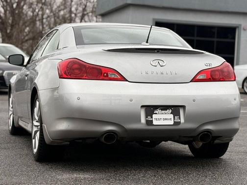 2013 INFINITI G37 Base
