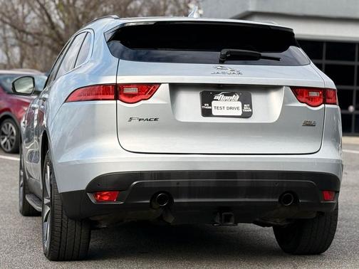 2018 Jaguar F-PACE 25t Prestige