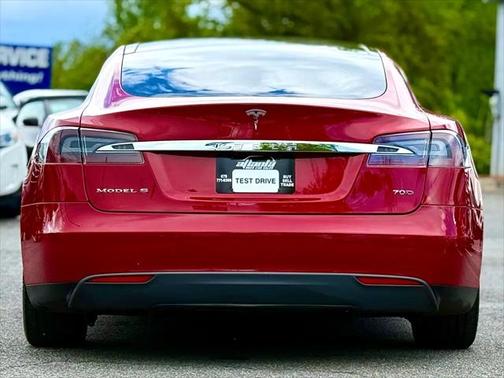 2016 Tesla Model S 70D