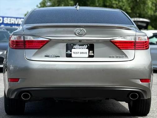 2015 Lexus ES 350 Crafted Line