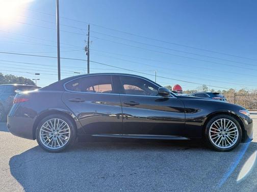 2019 Alfa Romeo Giulia Ti Lusso