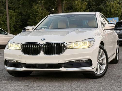 Alpine White 2016 BMW 740 740i