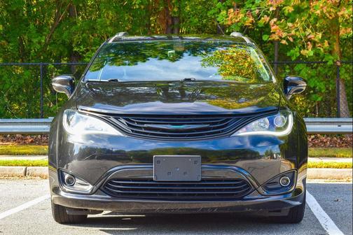 2019 Chrysler Pacifica Hybrid Limited
