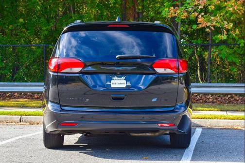 2019 Chrysler Pacifica Hybrid Limited