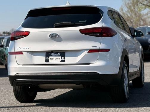 2019 Hyundai TUCSON SE
