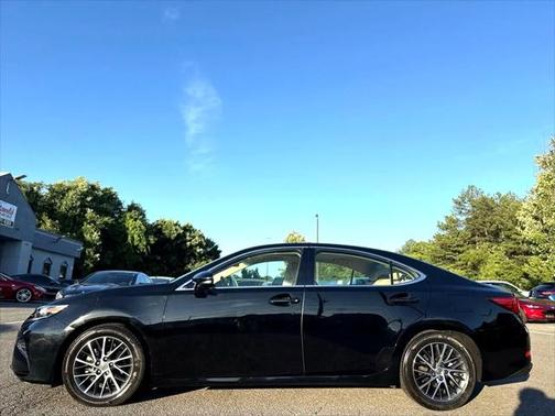 2017 Lexus ES 350 Base