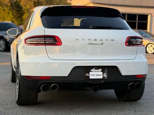 2017 Porsche Macan S