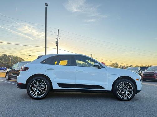 2017 Porsche Macan S