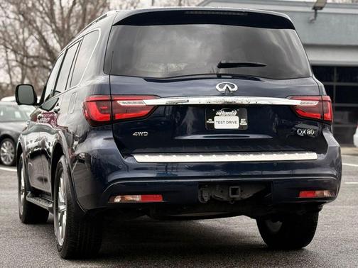 2021 INFINITI QX80 Luxe