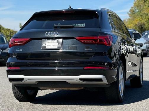 2020 Audi Q3 45 Premium