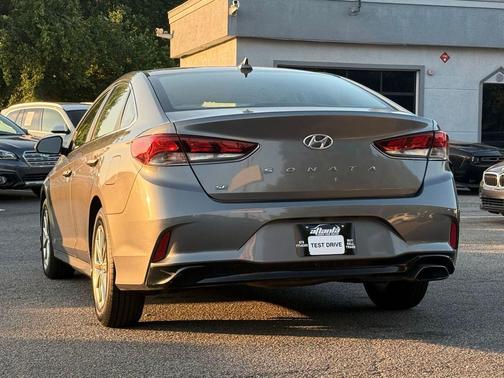 Machine Gray 2018 Hyundai SONATA SE