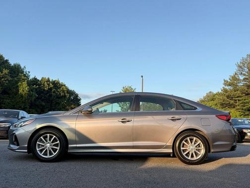 Machine Gray 2018 Hyundai SONATA SE
