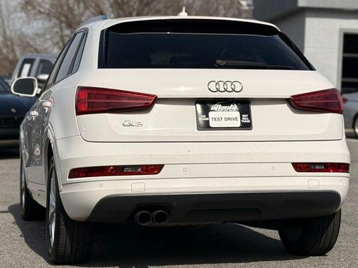 2017 Audi Q3 2.0T Premium