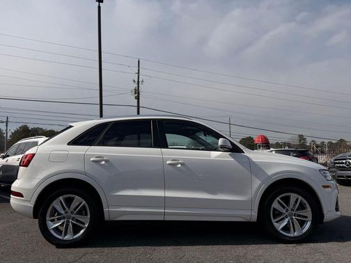 2017 Audi Q3 2.0T Premium