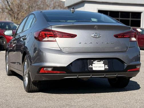 2019 Hyundai ELANTRA Value Edition