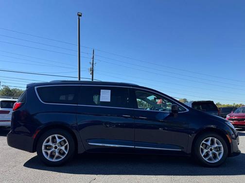 2019 Chrysler Pacifica Touring-L Plus