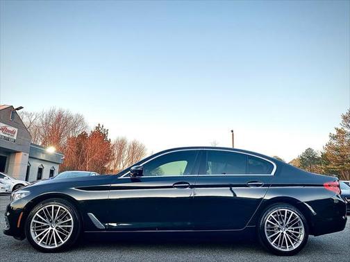 2018 BMW 530 530i Sedan