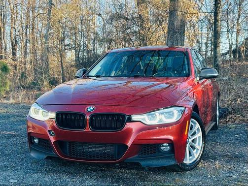 Sunset Orange Metallic 2018 BMW 320 i
