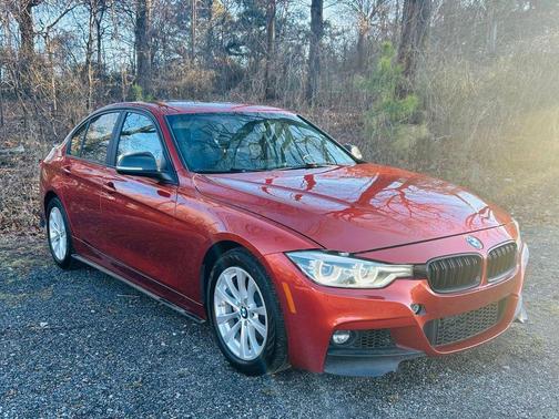 Sunset Orange Metallic 2018 BMW 320 i