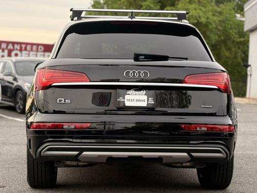 Brilliant Black 2021 Audi Q5 45 Premium
