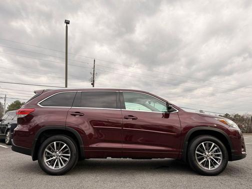 2018 Toyota Highlander 