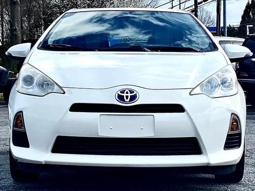 2013 Toyota Prius c One