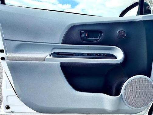 2013 Toyota Prius c One