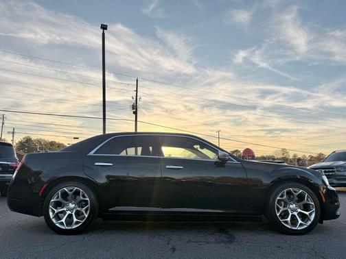 2016 Chrysler 300C Platinum