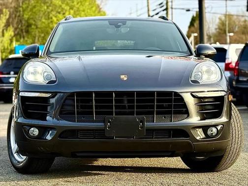 2017 Porsche Macan Base
