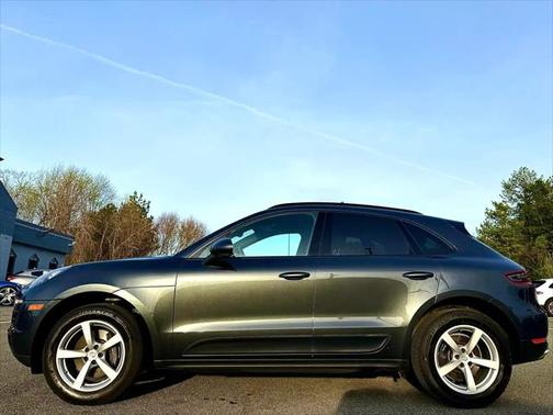 2017 Porsche Macan Base