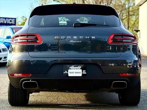2017 Porsche Macan Base