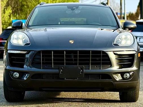 2017 Porsche Macan Base