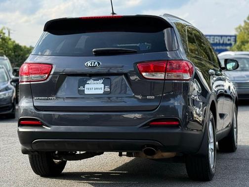 2017 Kia Sorento LX