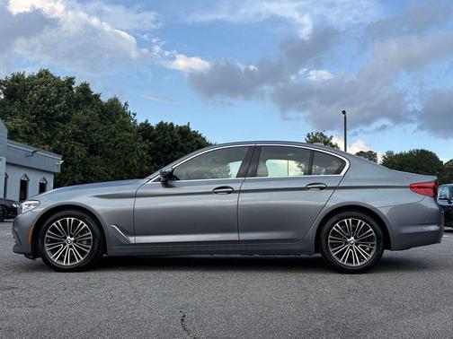 Bluestone Metallic 2018 BMW 530 xDrive
