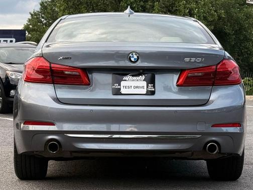 Bluestone Metallic 2018 BMW 530 xDrive