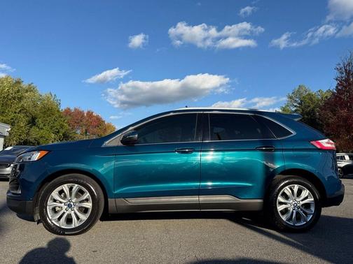 2020 Ford Edge Titanium