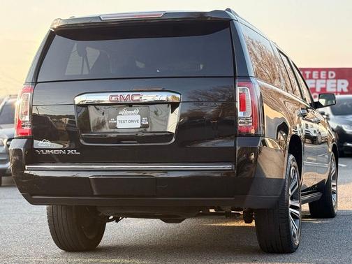 2017 GMC Yukon XL Denali