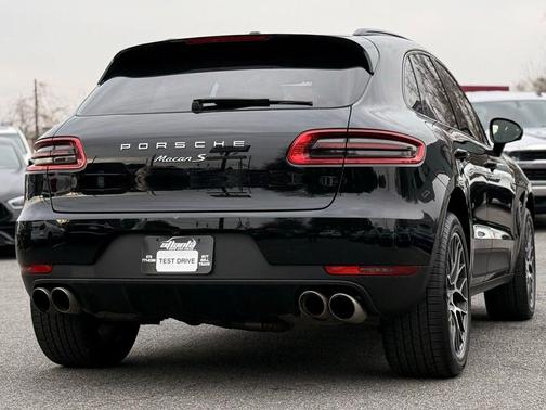 2018 Porsche Macan S